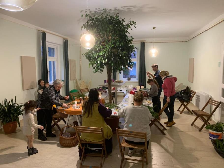 Parokia Apartman Es Coworking A Balaton Mellett Kaptalantoti Bagian luar foto